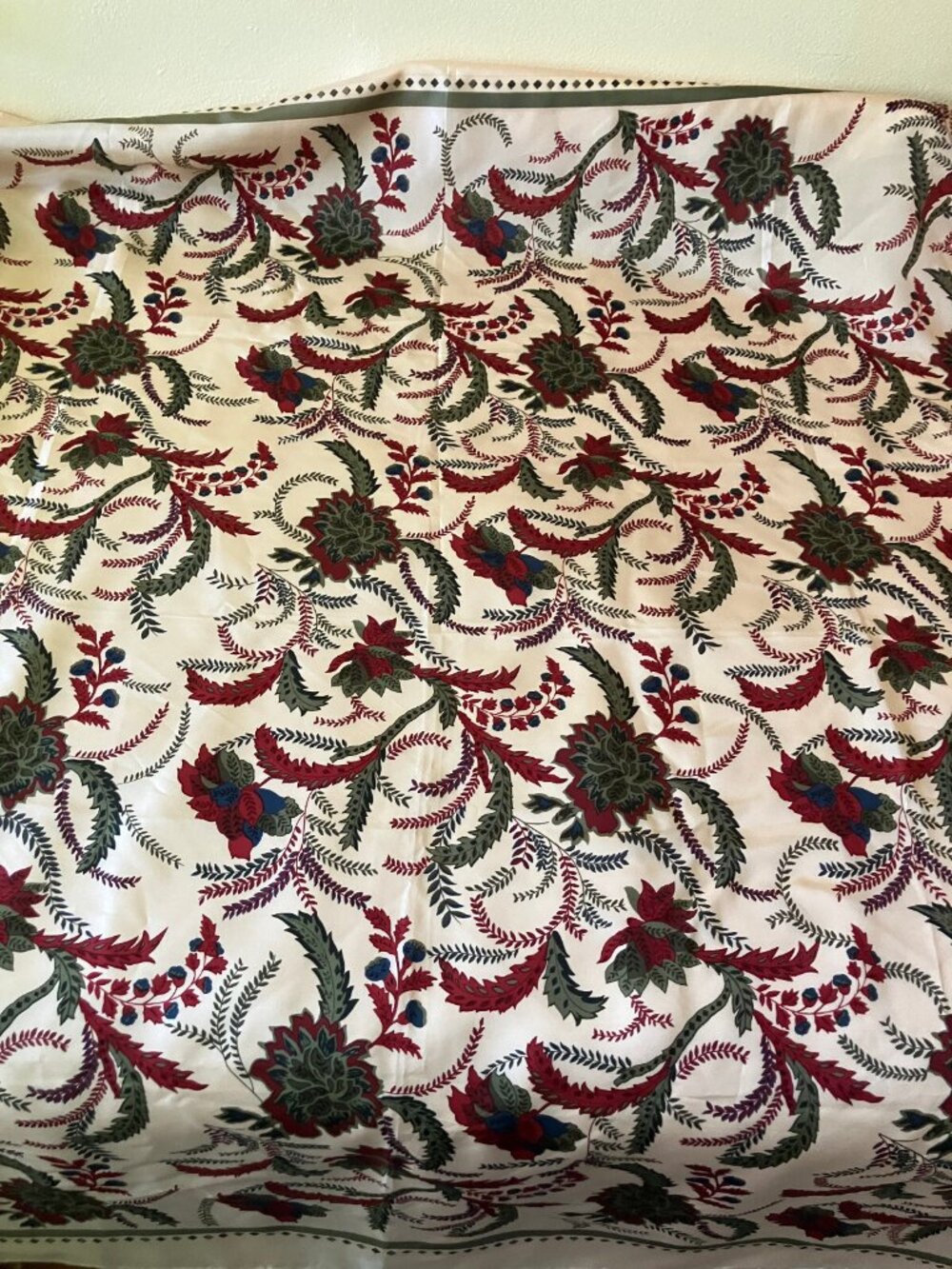 Harve Benard Floral Red Green Square 100% Silk Scarf Wrap Handkerchief